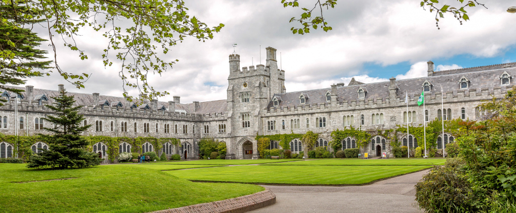 Discover how a UK education consultant in Kolkata can help with university selection, course guidance, applications, scholarships and study abroad planning.